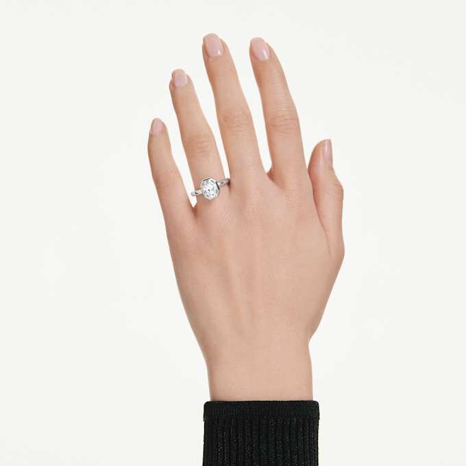 Anillo con engaste octogonal, diamantes cultivados en laboratorio, 2,0 quilates en total, forma octogonal, oro blanco de 14 quilates Anillo con engaste octogonal, diamantes cultivados en laboratorio, 2,0 quilates en total, forma octogonal, oro blanco de 14 quilates