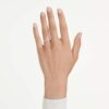 Anillo de banda en V «Eternity» con diamantes cultivados en laboratorio, 0,25 quilates en total, forma redonda, oro blanco de 14 quilates Anillo de banda en V «Eternity» con diamantes cultivados en laboratorio, 0,25 quilates en total, forma redonda, oro blanco de 14 quilates