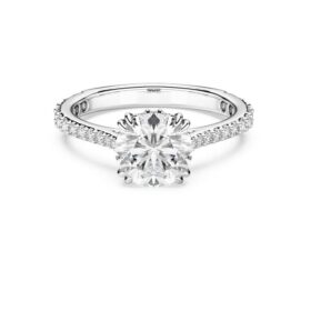 Anillo de cóctel Stilla, corte redondo, pavé, blanco, acabado plateado Anillo de cóctel Stilla, corte redondo, pavé, blanco, acabado plateado