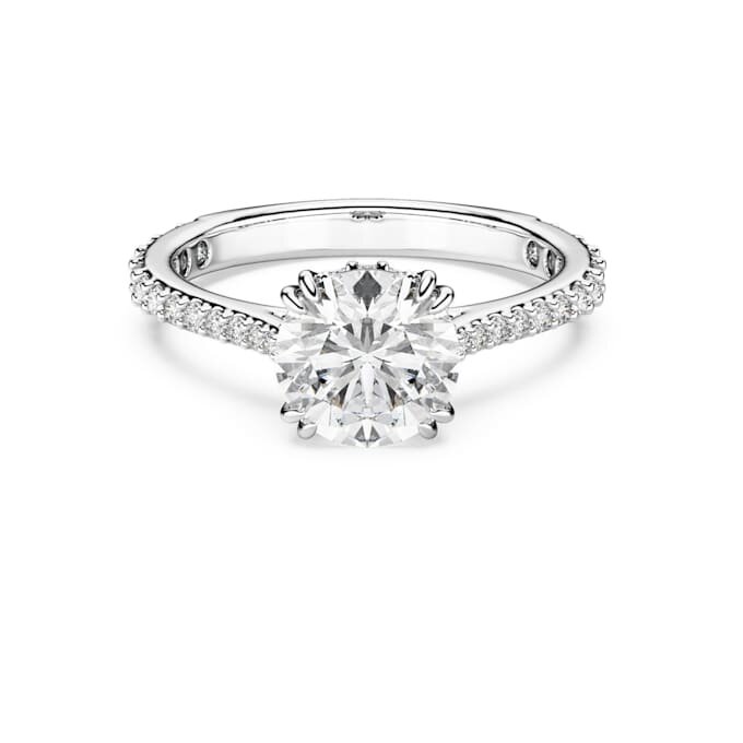 Anillo de cóctel Stilla, corte redondo, pavé, blanco, acabado plateado Anillo de cóctel Stilla, corte redondo, pavé, blanco, acabado plateado