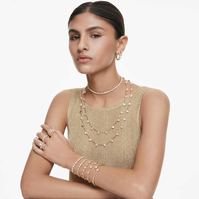Pendientes «Imber» con diseño asimétrico, cortes mixtos, blancos y chapados en tono dorado Pendientes «Imber» con diseño asimétrico, cortes mixtos, blancos y chapados en tono dorado
