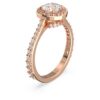 Anillo de cóctel Una Angelic, corte redondo, pavé, blanco, chapado en tono oro rosa Anillo de cóctel Una Angelic, corte redondo, pavé, blanco, chapado en tono oro rosa