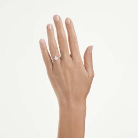 Anillo solitario Eternity con diamantes cultivados en laboratorio, 1 ct en total, talla pera, oro blanco de 14K