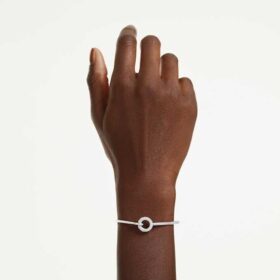 Brazalete Dextera de corte redondo, blanco, chapado en rodio Brazalete Dextera de corte redondo, blanco, chapado en rodio
