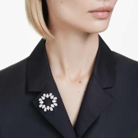 Broche Matrix con corte en pera, blanco, chapado en rodio