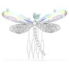 Broche y accesorio para el pelo de Ariana Grande x Swarovski: perla de cristal, cortes variados, libélula, blanco, chapado en rodio Broche y accesorio para el pelo de Ariana Grande x Swarovski: perla de cristal, cortes variados, libélula, blanco, chapado en rodio