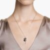 Colgante de cisne, negro, chapado en tono oro rosa Colgante de cisne, negro, chapado en tono oro rosa