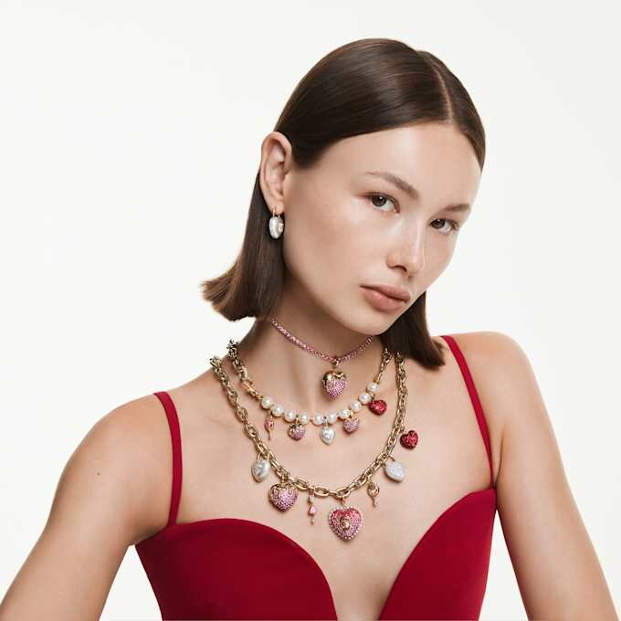 Colgante Idyllia con cortes variados, corazón con llave, blanco, chapado en oro Colgante Idyllia con cortes variados, corazón con llave, blanco, chapado en oro