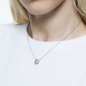 Colgante «Una» con corte octogonal, blanco, chapado en rodio