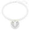 Collar Ariana Grande X Swarovski con perla de cristal, corte en forma de corazón, corazón, blanco, chapado en rodio Collar Ariana Grande X Swarovski con perla de cristal, corte en forma de corazón, corazón, blanco, chapado en rodio