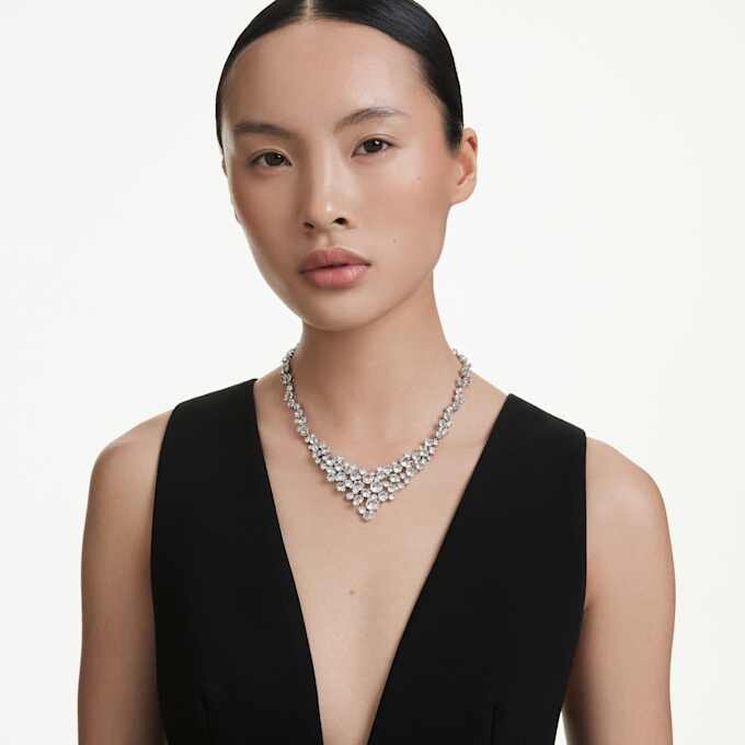 Collar Constella con cortes mixtos, cierre, blanco, chapado en rodio Collar Constella con cortes mixtos, cierre, blanco, chapado en rodio