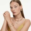 Anillo abierto Mesmera con corte en forma de corazón, pavé, blanco, chapado en oro Anillo abierto Mesmera con corte en forma de corazón, pavé, blanco, chapado en oro