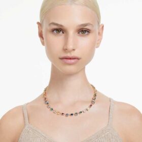 Collar Imber con cortes variados, multicolor, chapado en tono dorado Collar Imber con cortes variados, multicolor, chapado en tono dorado