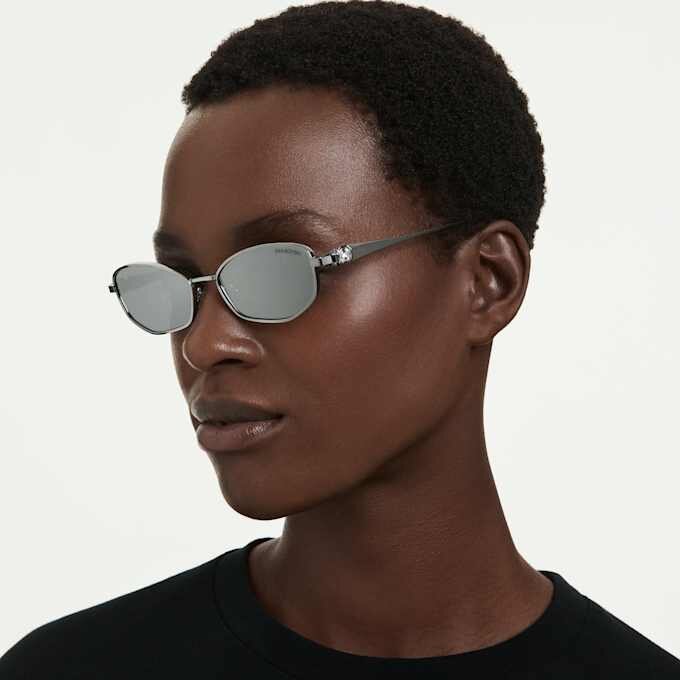Gafas de sol con forma de cojín, Sk7042, tono plateado Gafas de sol con forma de cojín, Sk7042, tono plateado