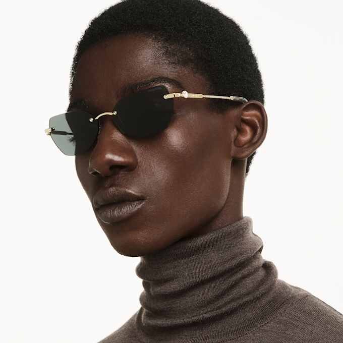 Gafas de sol con montura en forma de cojín, Sk7038, tono dorado Gafas de sol con montura en forma de cojín, Sk7038, tono dorado