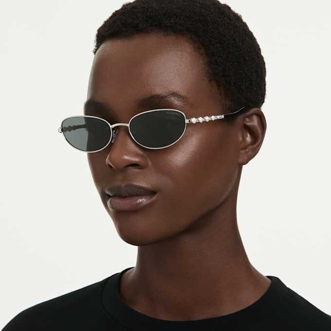 Gafas de sol de forma ovalada, 2 en 1 con clip, Sk7044, tono plateado Gafas de sol de forma ovalada, 2 en 1 con clip, Sk7044, tono plateado