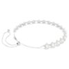 Gargantilla Ariana Grande x Swarovski con perla de cristal, corte redondo, blanca, chapada en rodio Gargantilla Ariana Grande x Swarovski con perla de cristal, corte redondo, blanca, chapada en rodio