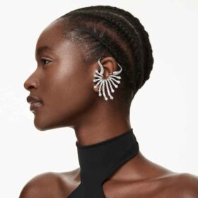Pendiente tipo «ear cuff» de la Colección Viena: cisne, blanco, chapado en rutenio