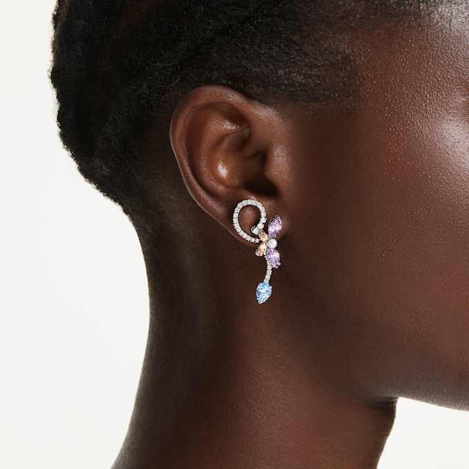 Pendientes colgantes Ariana Grande x Swarovski con «ear jacket» y cortes variados: libélula, flor, multicolor, chapados en rodio Pendientes colgantes Ariana Grande x Swarovski con «ear jacket» y cortes variados: libélula, flor, multicolor, chapados en rodio