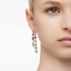 Pendientes colgantes Gema: diseño asimétrico, cortes variados, largos, multicolores, chapados en rodio Pendientes colgantes Gema: diseño asimétrico, cortes variados, largos, multicolores, chapados en rodio