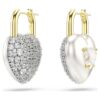 Pendientes colgantes Idyllia con cortes variados, forma de corazón, blancos, chapados en tono dorado Pendientes colgantes Idyllia con cortes variados, forma de corazón, blancos, chapados en tono dorado