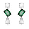 Pendientes colgantes Mesmera con cortes variados, verdes, chapados en rodio Pendientes colgantes Mesmera con cortes variados, verdes, chapados en rodio
