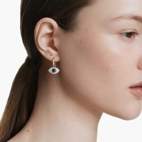Pendientes colgantes Symbolica «Ojo del mal», azules, chapados en tono dorado Pendientes colgantes Symbolica «Ojo del mal», azules, chapados en tono dorado