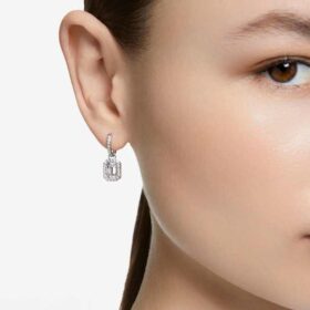 Pendientes colgantes Una con corte octogonal, blancos, chapados en rodio
