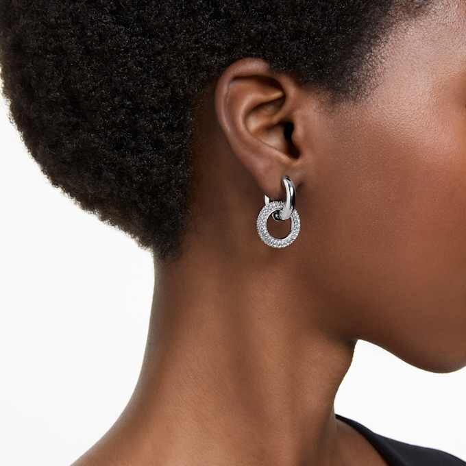 Pendientes de aro Dextera, diseño asimétrico, aros entrelazados, blancos, chapados en rodio Pendientes de aro Dextera, diseño asimétrico, aros entrelazados, blancos, chapados en rodio