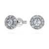 Pendientes de botón «Eternity Halo» con diamantes cultivados en laboratorio de 0,45 quilates en total, forma redonda, plata de ley Pendientes de botón «Eternity Halo» con diamantes cultivados en laboratorio de 0,45 quilates en total, forma redonda, plata de ley