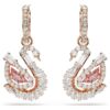 Pendientes de cisne con pavé, cisne, rosa Pendientes de cisne con pavé, cisne, rosa