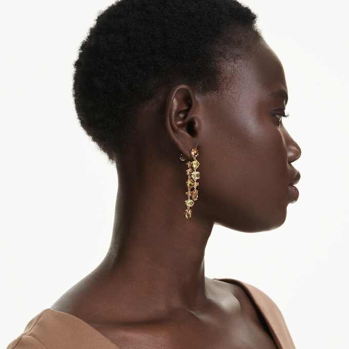 Pendientes Gema Drop: diseño asimétrico, cortes mixtos, largos, amarillos, chapados en tono dorado Pendientes Gema Drop: diseño asimétrico, cortes mixtos, largos, amarillos, chapados en tono dorado