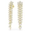 Pendientes largos Idyllia con cortes variados, blancos, chapados en tono dorado Pendientes largos Idyllia con cortes variados, blancos, chapados en tono dorado