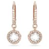 Pendientes Una Angelic Drop, corte redondo, pavé, blancos, chapados en tono oro rosa Pendientes Una Angelic Drop, corte redondo, pavé, blancos, chapados en tono oro rosa