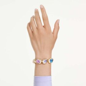 Pulsera Gema con cristales extragrandes, cortes variados, multicolor, chapada en tono dorado Pulsera Gema con cristales extragrandes, cortes variados, multicolor, chapada en tono dorado