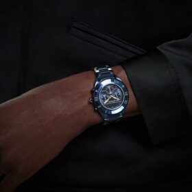 Reloj Dextera Chrono de 39 mm, fabricado en Suiza, brazalete metálico, azul, acabado azul
