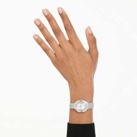 Reloj Matrix Octagon con brazalete metálico, tono plateado, acero inoxidable